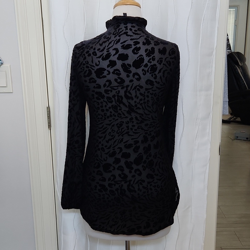 WHBM Black Velvet Animal Print Top - Picture 4 of 6
